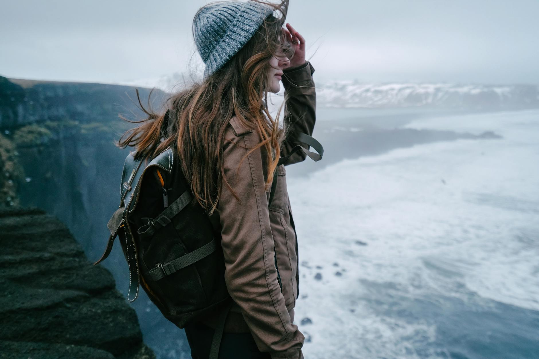 Solo Female Travel and Safe International Dating: A Practical Guide
