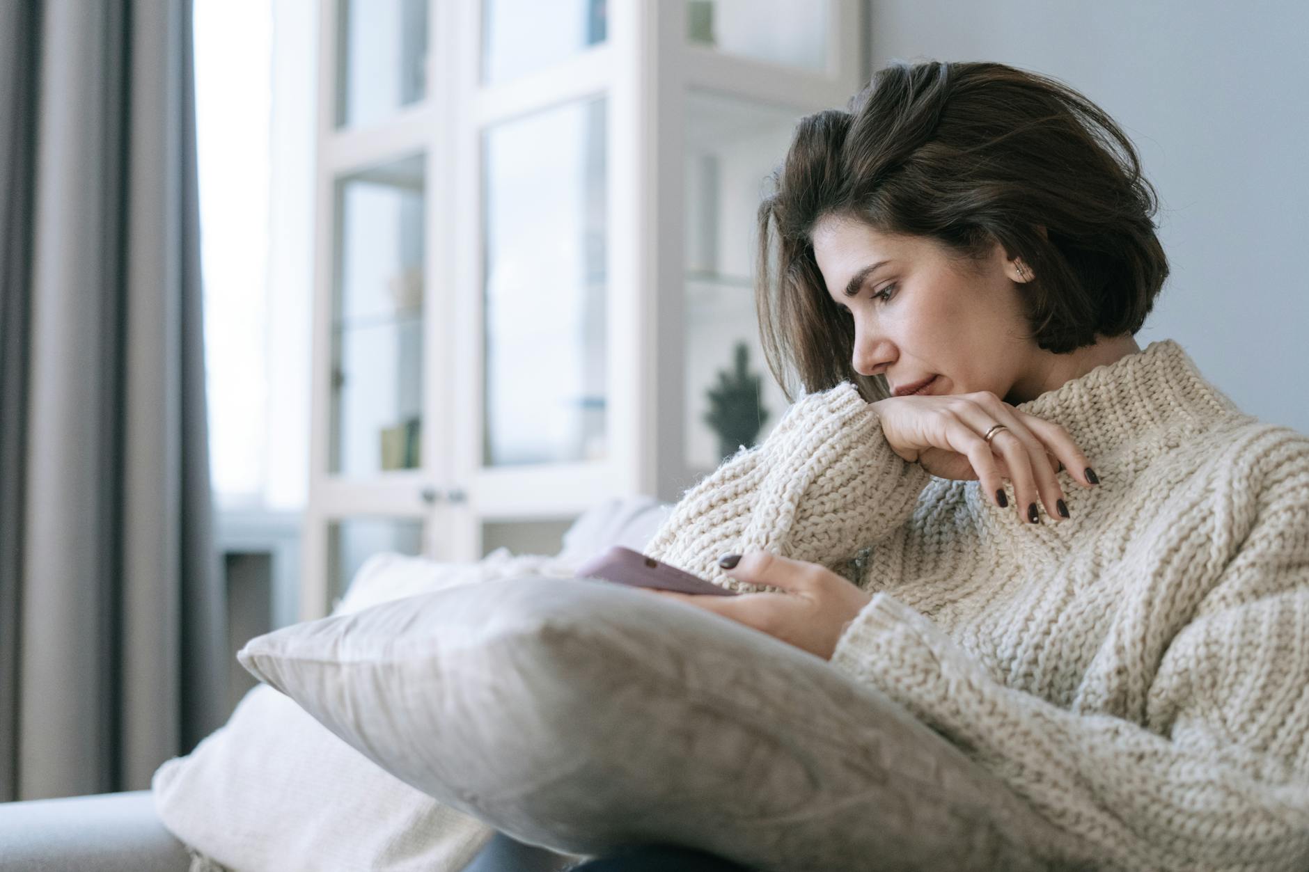 Why Ghosting Is Back — and How to Handle It Without Spiraling